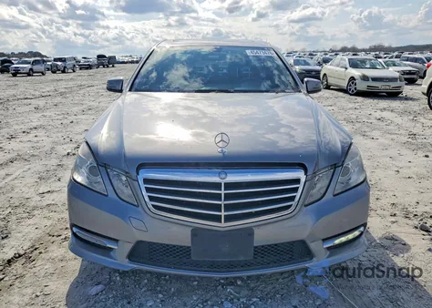 2012 Mercedes-Benz E 350 из США, поврежденный, VIN WDDHF5KB5CA541255